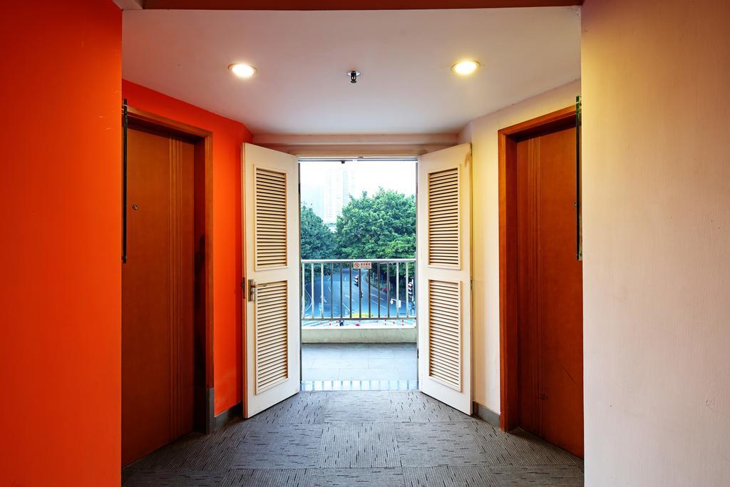 Yanjiang East Garden Inn Гуанчжоу Экстерьер фото