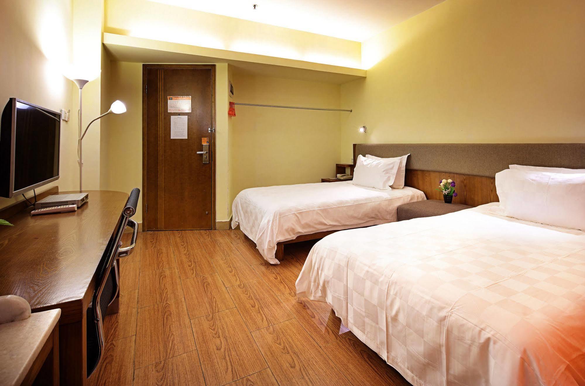 Yanjiang East Garden Inn Гуанчжоу Экстерьер фото
